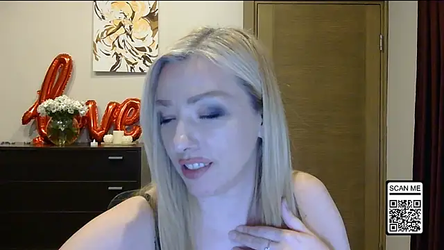 Wild_Silk_Desire webcam