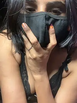 Webcam Model (Amisha2)  is live.Free join now!