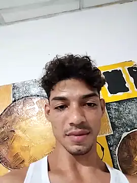 Brayanellatino webcam