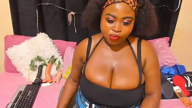 AmazingDarkDoll webcam