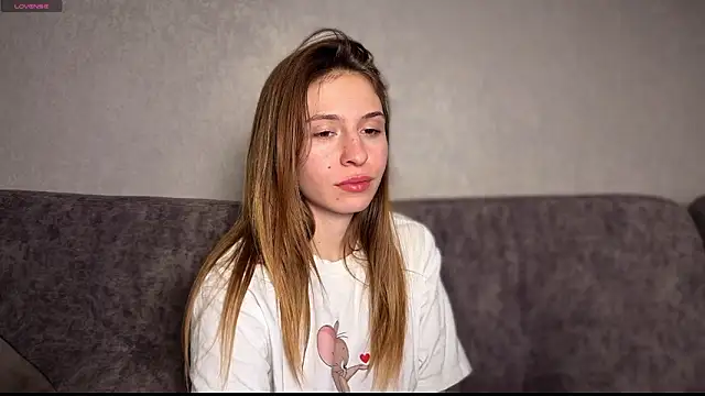 LovelyKatea webcam