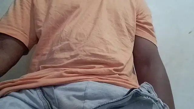 royblackbigpvt webcam