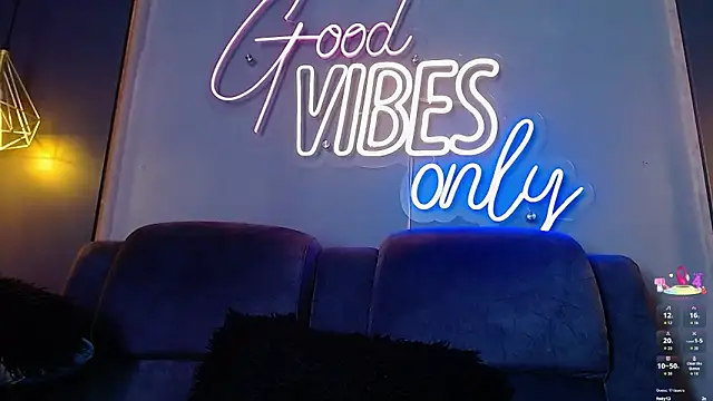 LOLIITA__LOVE webcam