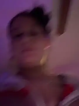 Milfshortcakes webcam