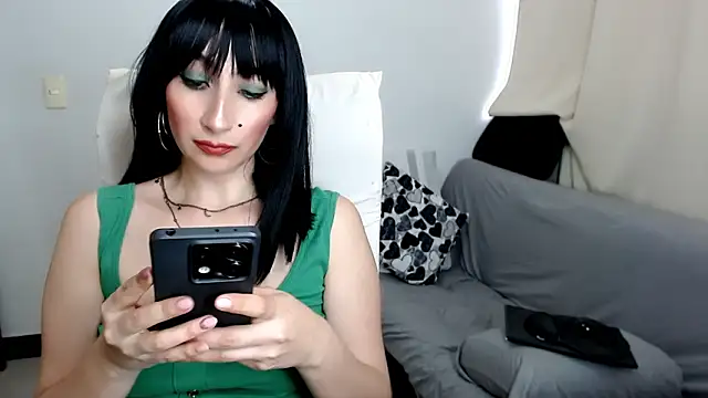 Laura-pervert webcam