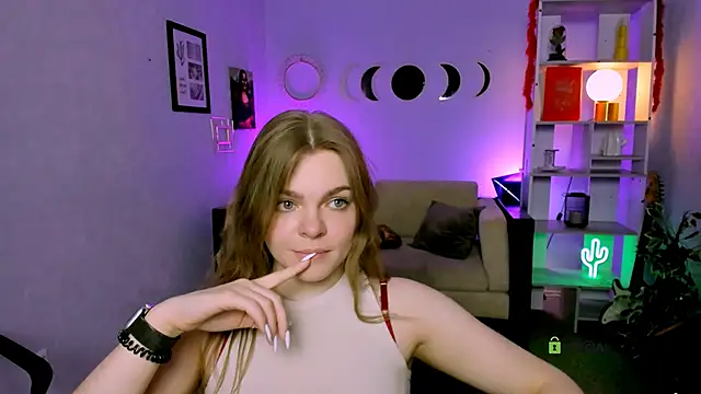 veronica_bubble webcam