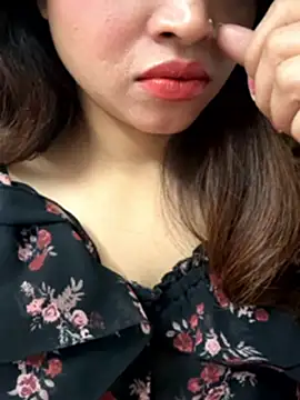 riya_sharma11 webcam