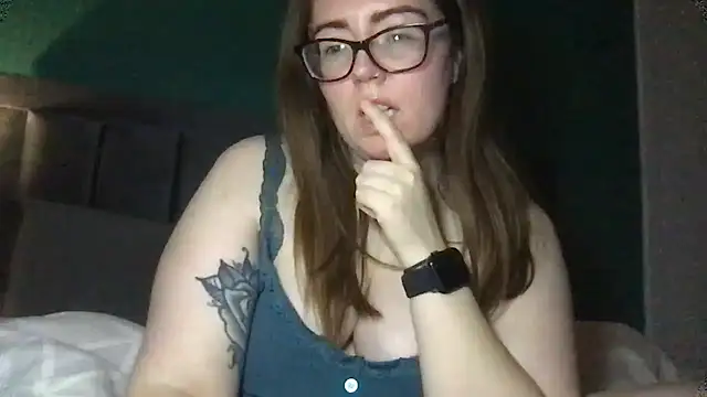 CurvyBx webcam
