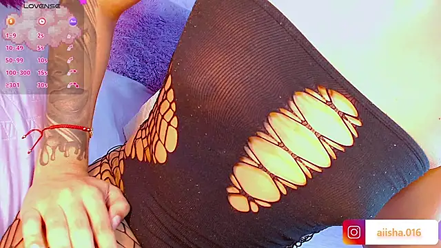 AiishaRose webcam