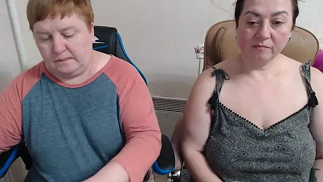 Bertie_Adeline webcam