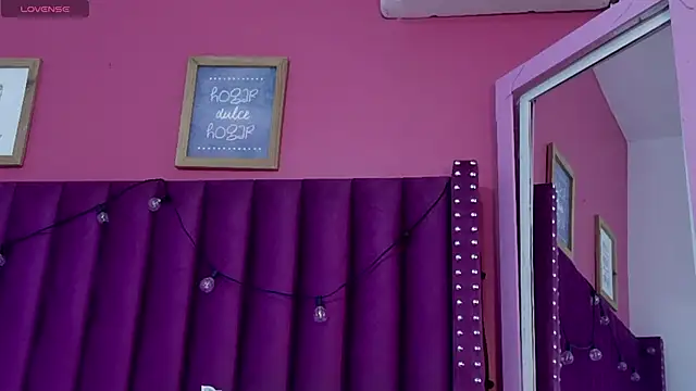 EbonyCoWorker webcam