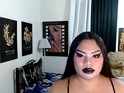 TSbrianaHugeCock webcam