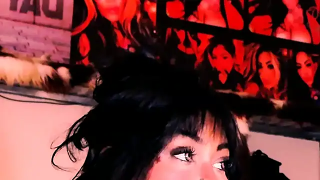 indian_dreamgirl webcam