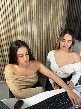 Antonella_Julieta webcam