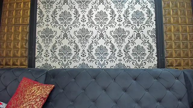 LissaBigTitts webcam