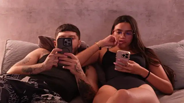 Nicky_and_Blake webcam