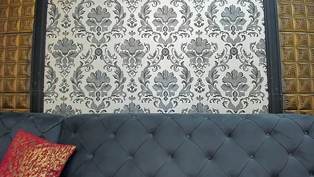 LissaBigTitts webcam