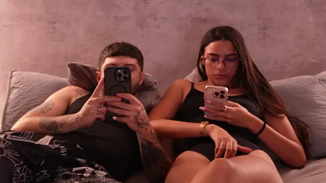 Nicky_and_Blake webcam