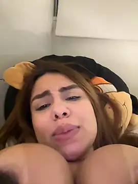 valeria2019hot webcam