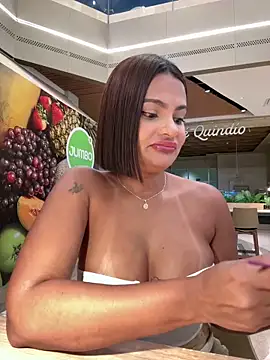 Irina_Velvett webcam