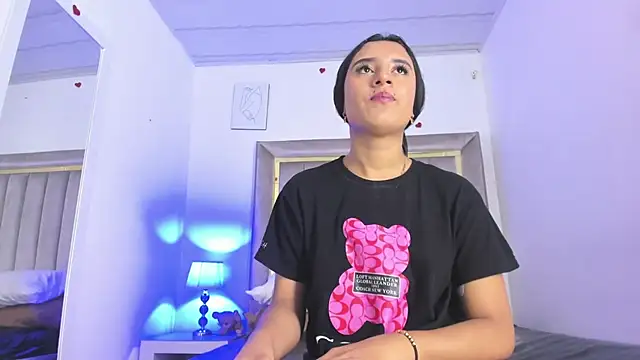 scarlettvell - ScarlettVell's free webcam - UK Sex Cams