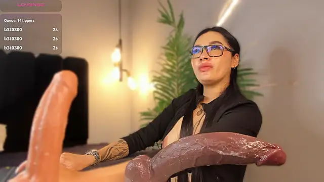 Juli_Casanova webcam