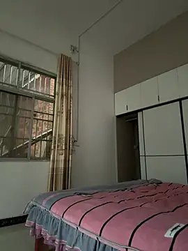 美女buusoom在线直播