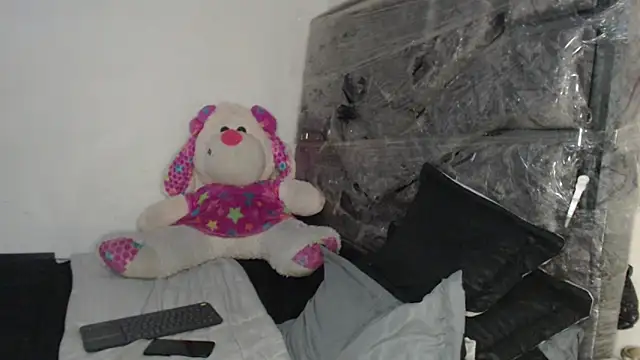 skinny_sweet2411 webcam