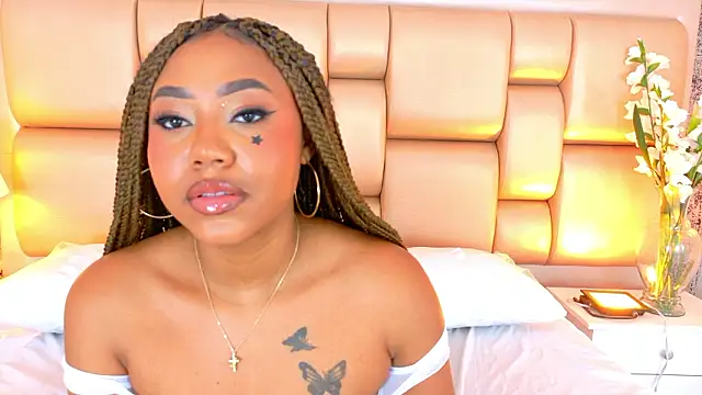 AngelaRoberts webcam