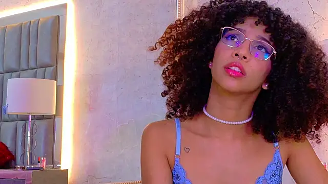 CamilaJohnston webcam