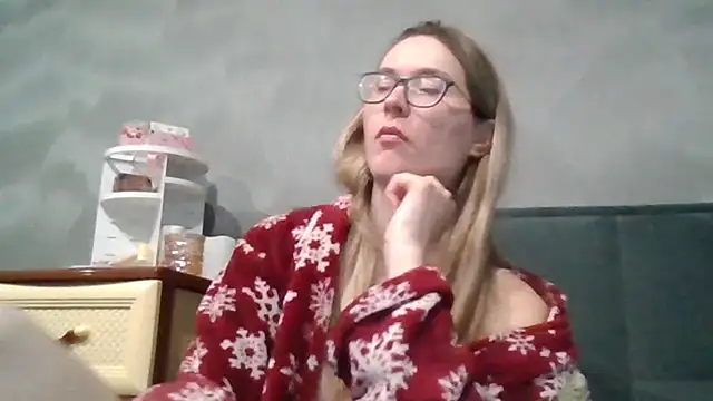 jugira - Jugira's free webcam - UK Sex Cams