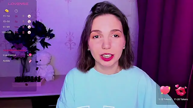 KindHazelHere_ webcam