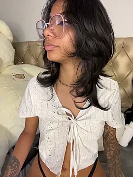 TweetiePieXXX webcam