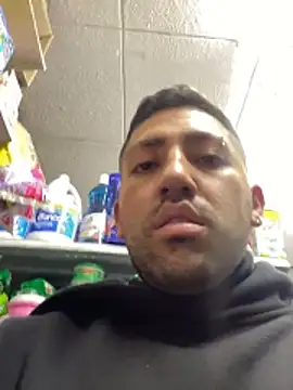 juanzapata33 - JuanZapata33's free webcam - UK Sex Cams