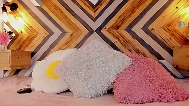 ZairaVanCleef webcam