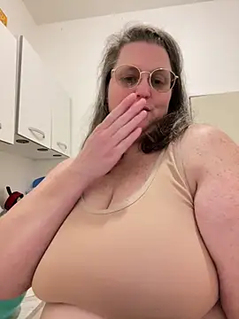 bea_french_curvy webcam