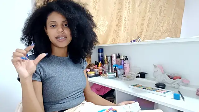 EsterSantopietro webcam