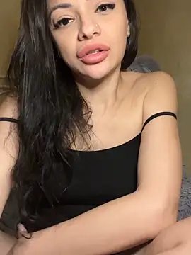 layana_ro - Layana_Ro's free webcam - UK Sex Cams