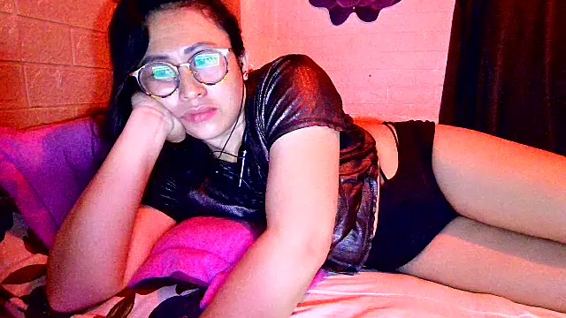 Ugly-Filipina webcam