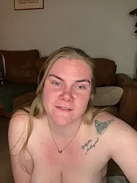 sexyblondjoanna (F young) - 😈 get fully naked😈