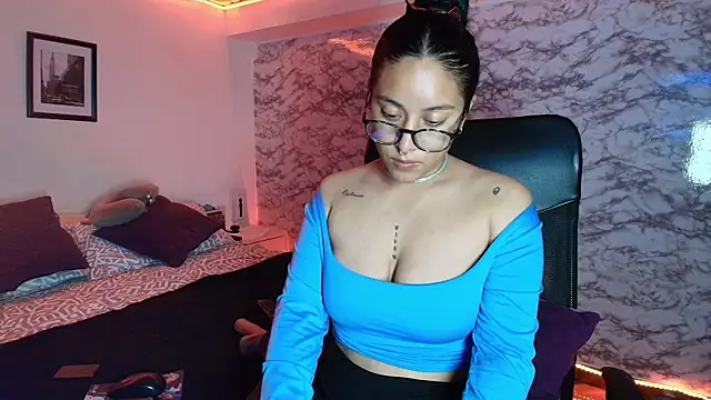 camila_iroose - Camila_IRoose's free webcam - UK Sex Cams