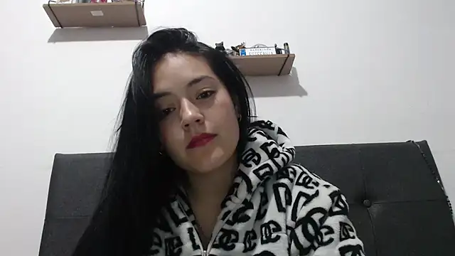 Alisha_99 webcam