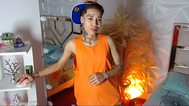 Jonesliam23 webcam