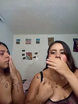 nicky_andcamil webcam