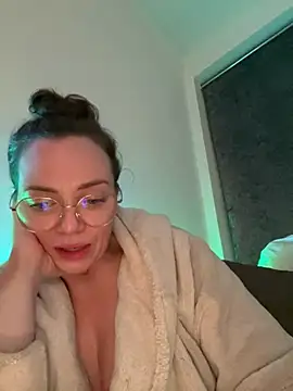 FemDom_RubyKnightXXO webcam