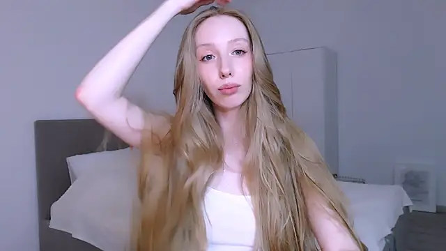 Luna_insniity webcam