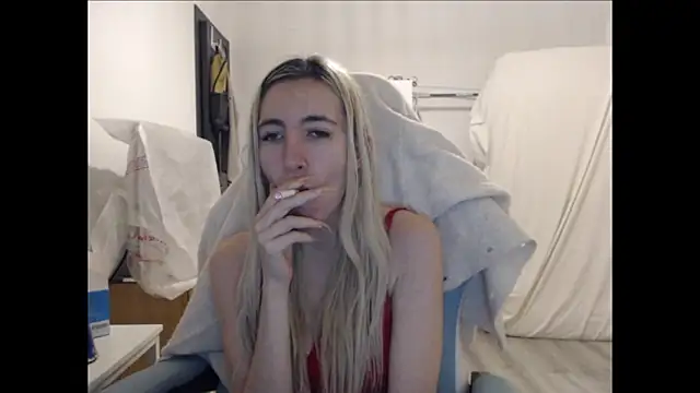 BarbieBlondieGirl webcam