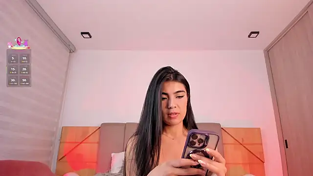 Alexandra_ra webcam