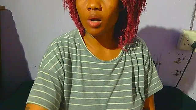 Augustine-Blooomxx webcam