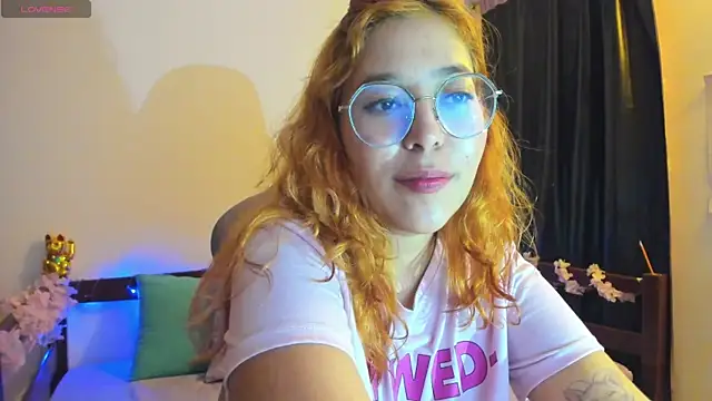 _Moon_Johnson webcam